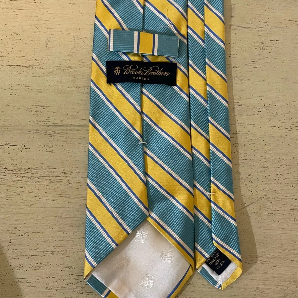 Brooks Brothers Makers Hand Made in USA Vintage Stripe Silk Tie in Blue‎ (Multi)
